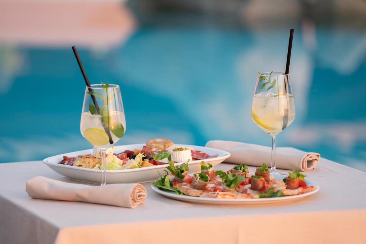 Hotel Villaggio Cala Di Volpe Capo Vaticano Εξωτερικό φωτογραφία
