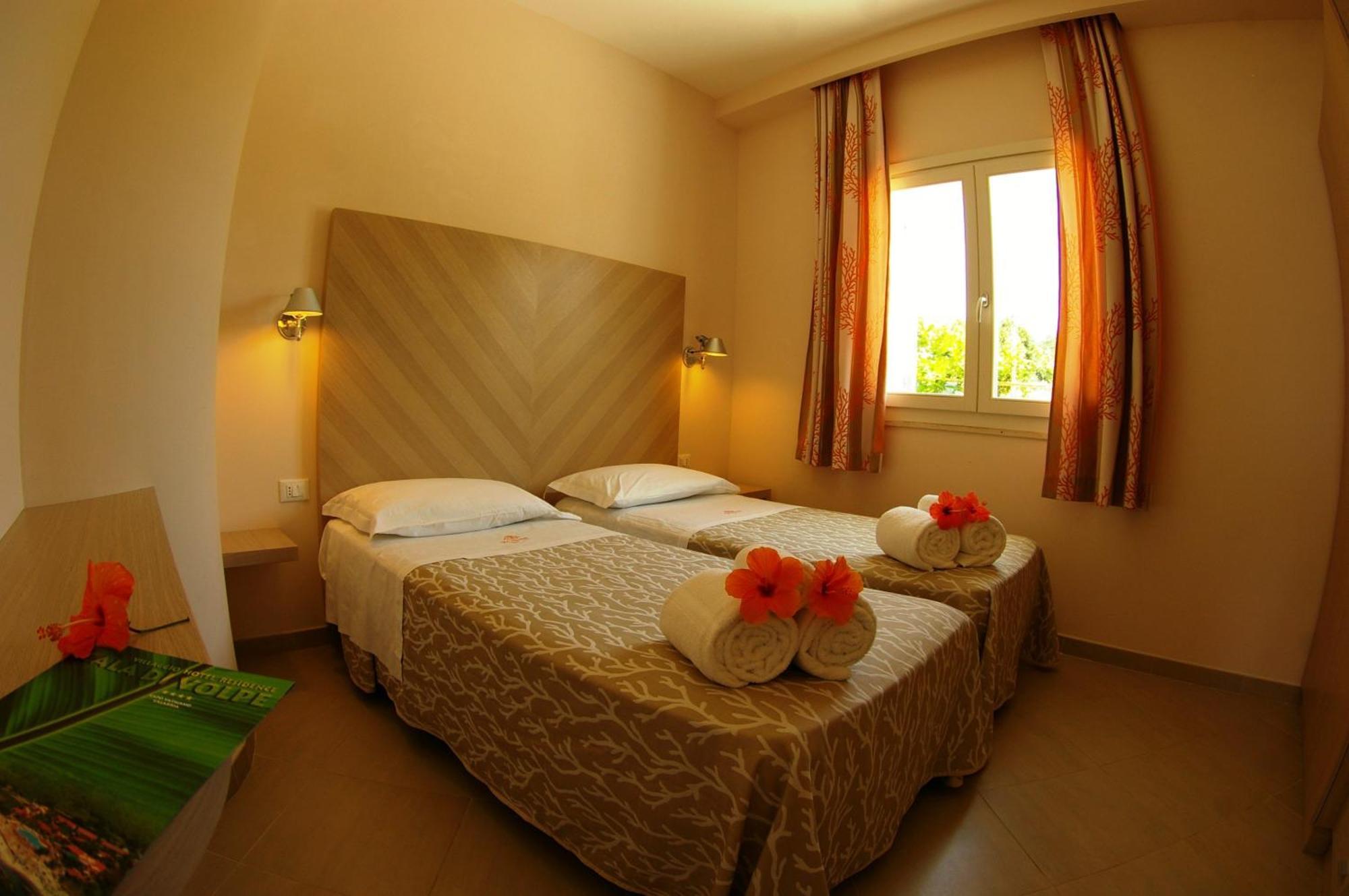 Hotel Villaggio Cala Di Volpe Capo Vaticano Εξωτερικό φωτογραφία