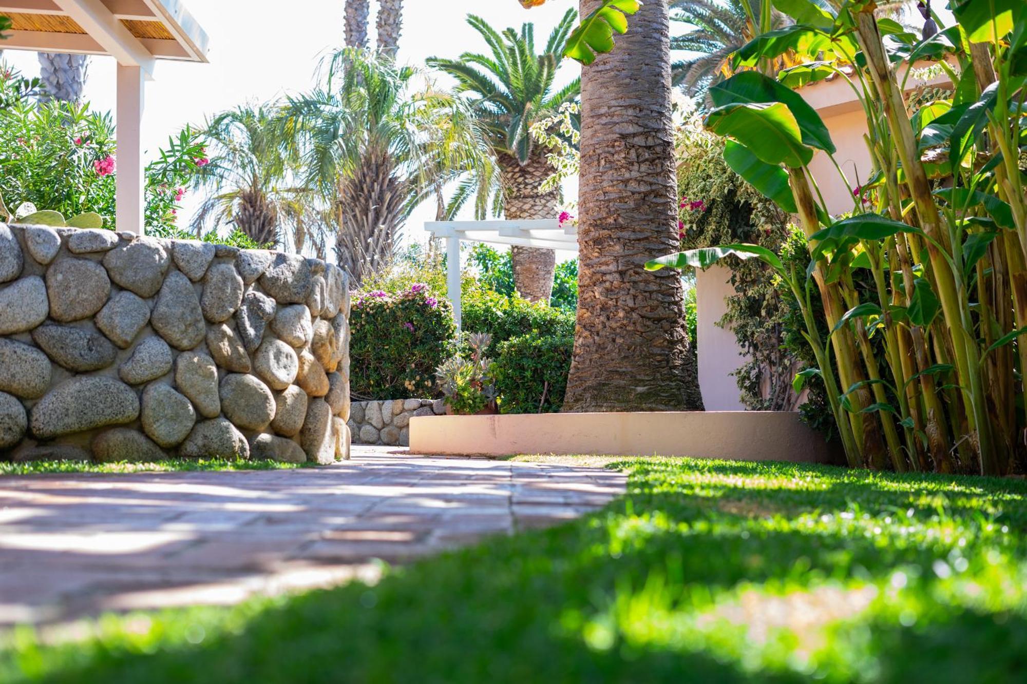 Hotel Villaggio Cala Di Volpe Capo Vaticano Εξωτερικό φωτογραφία