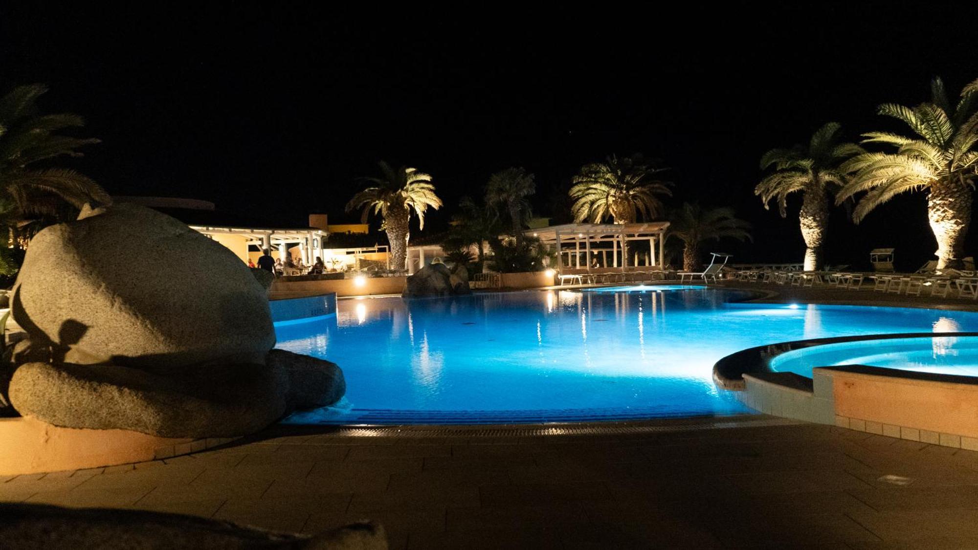 Hotel Villaggio Cala Di Volpe Capo Vaticano Εξωτερικό φωτογραφία
