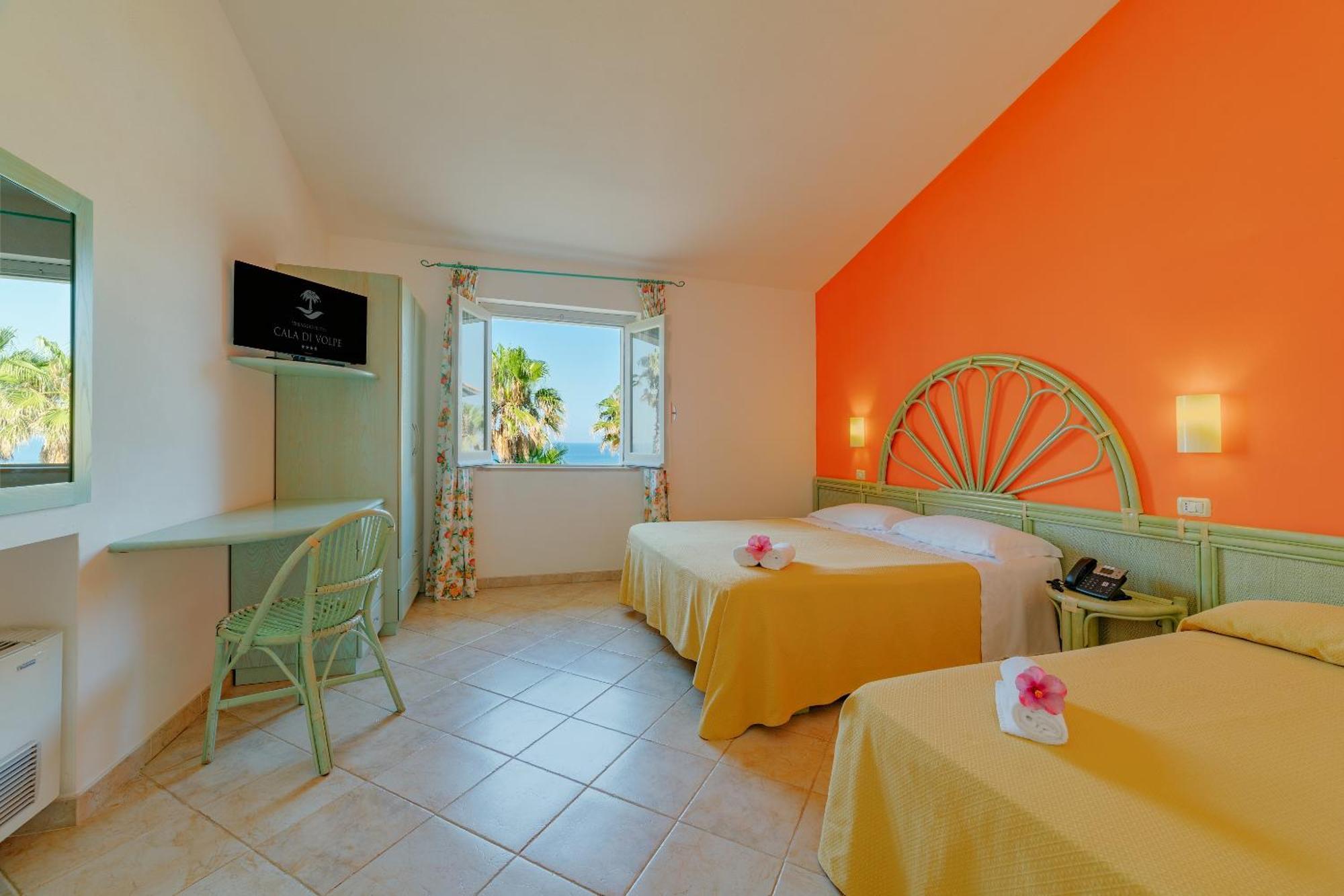Hotel Villaggio Cala Di Volpe Capo Vaticano Εξωτερικό φωτογραφία